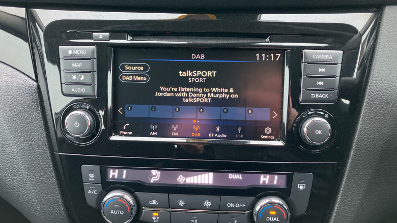 Nissan Qashqai 1.3 DiG-T 160 [157] Acenta Premium 5dr DCT Petrol Hatchback